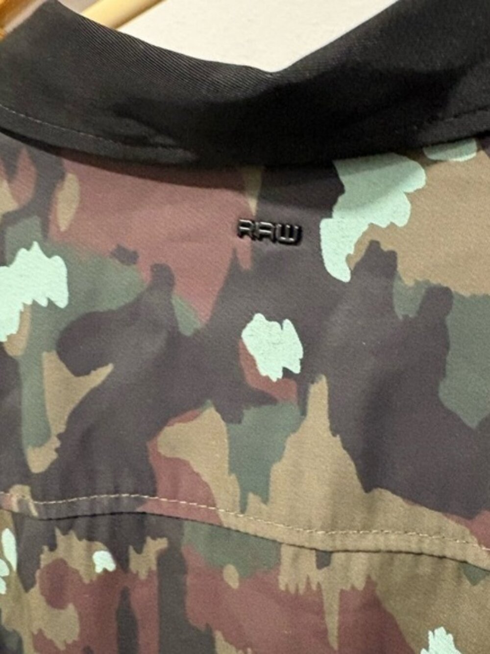 G-STAR RAW Vodan Camo Cropped Button Up Utility Shirt, Size XL - Picture 6 of 8